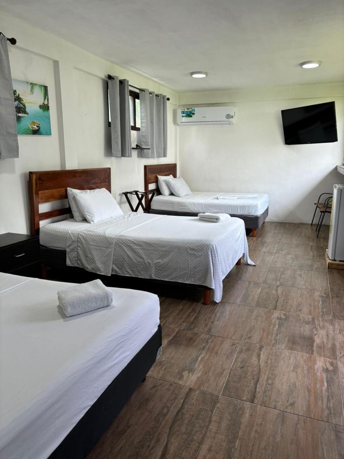 Hotel Miriam 巴卡拉尔 外观 照片